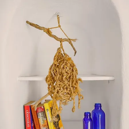 Sensyo Caves Firostefani