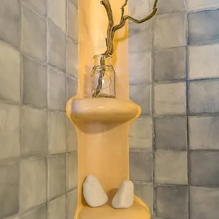 Sensyo Caves Apartment *