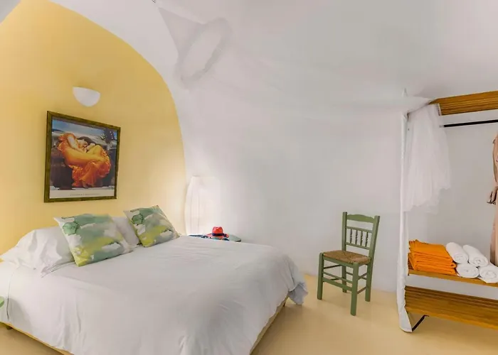 Sensyo Caves Фиростефани