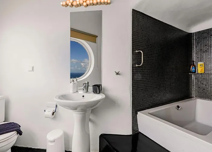 Sensyo Caves * Фиростефани