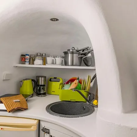 Apartman Sensyo Caves