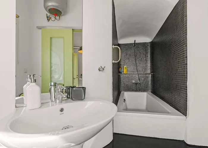 Sensyo Caves Apartman Firosztefáni